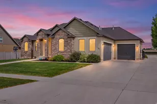 561 E 500 N, Nephi, UT 84648 - Photo 1