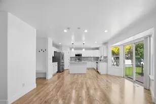 1092 S Cinnamon Ridge Dr, Provo, UT 84606 - Photo 16