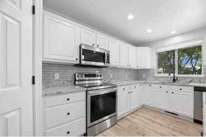 1092 S Cinnamon Ridge Dr, Provo, UT 84606 - Photo 20