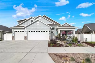 563 E Pebble Creek Dr, South Weber, UT 84405 - Photo 2