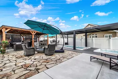 563 E Pebble Creek Dr, South Weber, UT 84405 - Photo 26