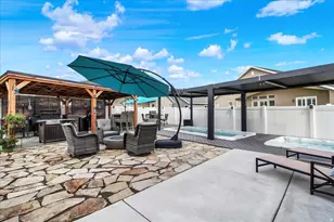 563 E Pebble Creek Dr, South Weber, UT 84405 - Photo 26