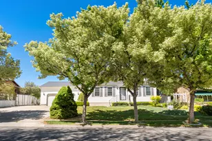 6102 S Clara Dr, Taylorsville, UT 84129 - Photo 4