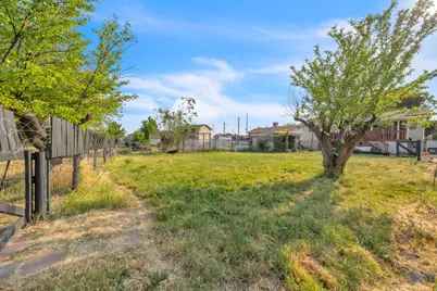 2264 S 100 W, Clearfield, UT 84015 - Photo 32