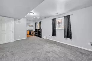 2264 S 100 W, Clearfield, UT 84015 - Photo 18