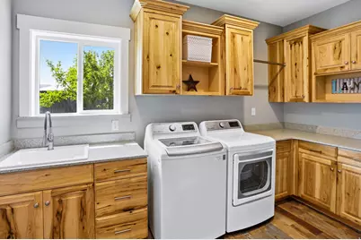 10195 W 11600 N, Bothwell, UT 84337 - Photo 32