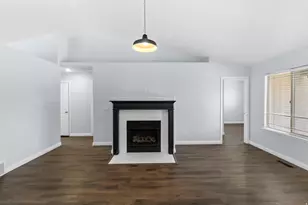 3973 S Lake Vista Dr, Saratoga Springs, UT 84045 - Photo 2