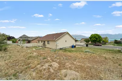 3973 S Lake Vista Dr, Saratoga Springs, UT 84045 - Photo 36
