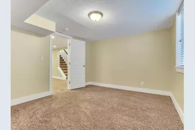 2483 E Elm Ave, Salt Lake City, UT 84109 - Photo 22