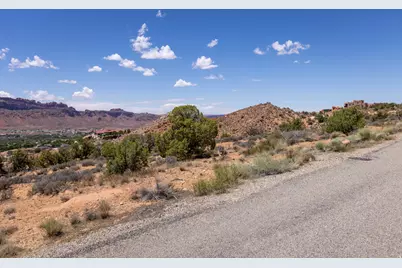 2176 Navajo Hts #3, Moab, UT 84532 - Photo 30