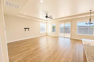 951 N Main St, La Verkin, UT 84745 - Photo 4