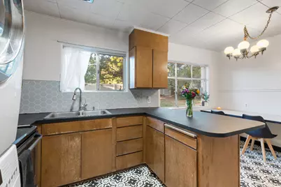1066 35th St, Ogden, UT 84403 - Photo 8