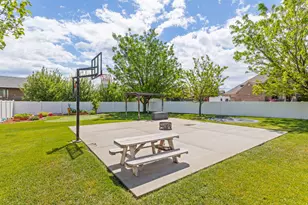 2543 S 2000 W, Syracuse, UT 84075 - Photo 40