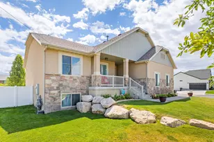 2543 S 2000 W, Syracuse, UT 84075 - Photo 2