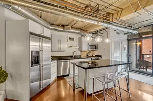 328 W 200 S, Salt Lake City, UT 84101 - Photo 14