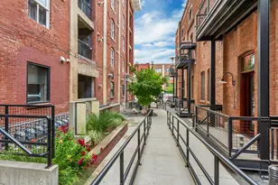 328 W 200 S, Salt Lake City, UT 84101 - Photo 22