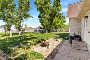 4685 S 3900 W, Roy, UT 84067 - Photo 18