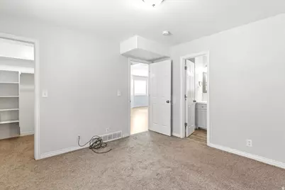 4685 S 3900 W, Roy, UT 84067 - Photo 10