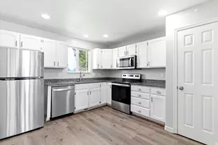 4685 S 3900 W, Roy, UT 84067 - Photo 6