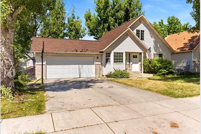 4685 S 3900 W, Roy, UT 84067 - Photo 2