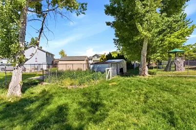 4685 S 3900 W, Roy, UT 84067 - Photo 20