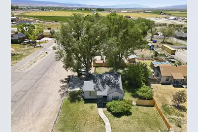 211 W 100 S, Gunnison, UT 84634 - Photo 8