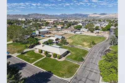 12366 S Mountain View Dr W, Riverton, UT 84065 - Photo 18