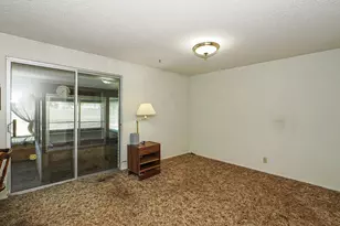 12366 S Mountain View Dr W, Riverton, UT 84065 - Photo 38