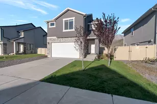 1745 S Freestone Blvd, Santaquin, UT 84655 - Photo 2