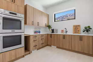 283 E 4900 N, Provo, UT 84604 - Photo 16