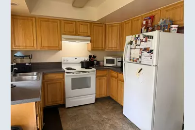 696 W 1800 N, Provo, UT 84601 - Photo 2