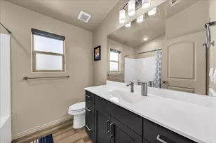2128 E Honeycomb Dr, Saint George, UT 84790 - Photo 8
