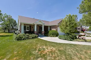 31 Village Square Rd, Centerville, UT 84014 - Photo 2