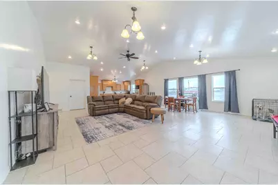 2029 W Mortensen Ln, Roosevelt, UT 84066 - Photo 8
