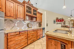 11159 S Via Encantada Way W, South Jordan, UT 84095 - Photo 16