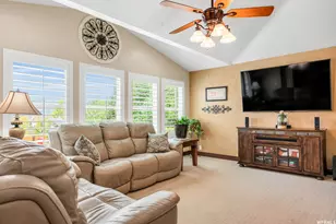 11159 S Via Encantada Way W, South Jordan, UT 84095 - Photo 10