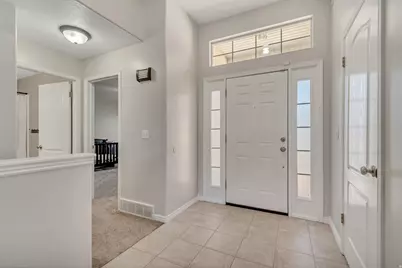 634 W 2325 N, Layton, UT 84041 - Photo 8