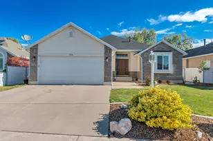634 W 2325 N, Layton, UT 84041 - Photo 2