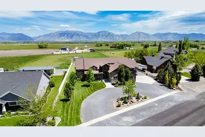 120 S 380 E, Mendon, UT 84325 - Photo 2