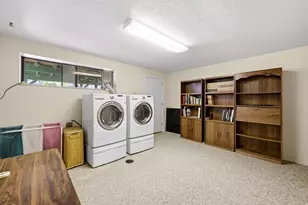 865 Wood St, Ogden, UT 84404 - Photo 24