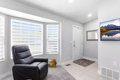 2267 N 1075 E, Layton, UT 84040 - Photo 4