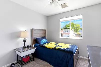 2267 N 1075 E, Layton, UT 84040 - Photo 22