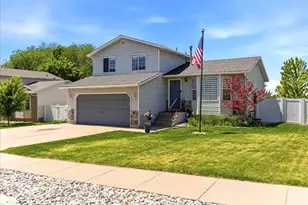 2267 N 1075 E, Layton, UT 84040 - Photo 2
