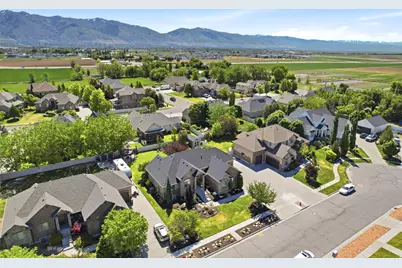 90 N 2975 W, Layton, UT 84041 - Photo 34