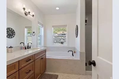 1447 N Shadow Wood Dr, Kaysville, UT 84037 - Photo 20