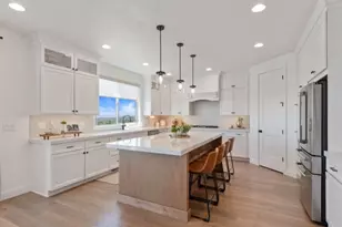 1447 N Shadow Wood Dr, Kaysville, UT 84037 - Photo 6