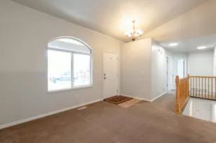 9067 S Wisteria Way, West Jordan, UT 84081 - Photo 10