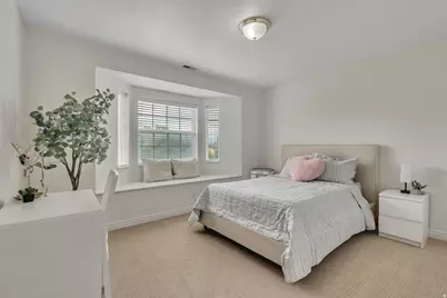 9924 S 3265 W, South Jordan, UT 84095 - Photo 18