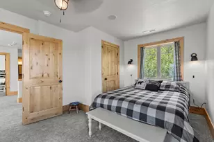 713 N Lochwood Vw W, Garden City, UT 84028 - Photo 34