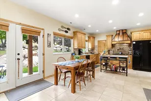5176 Fairview Loop, Eden, UT 84310 - Photo 4